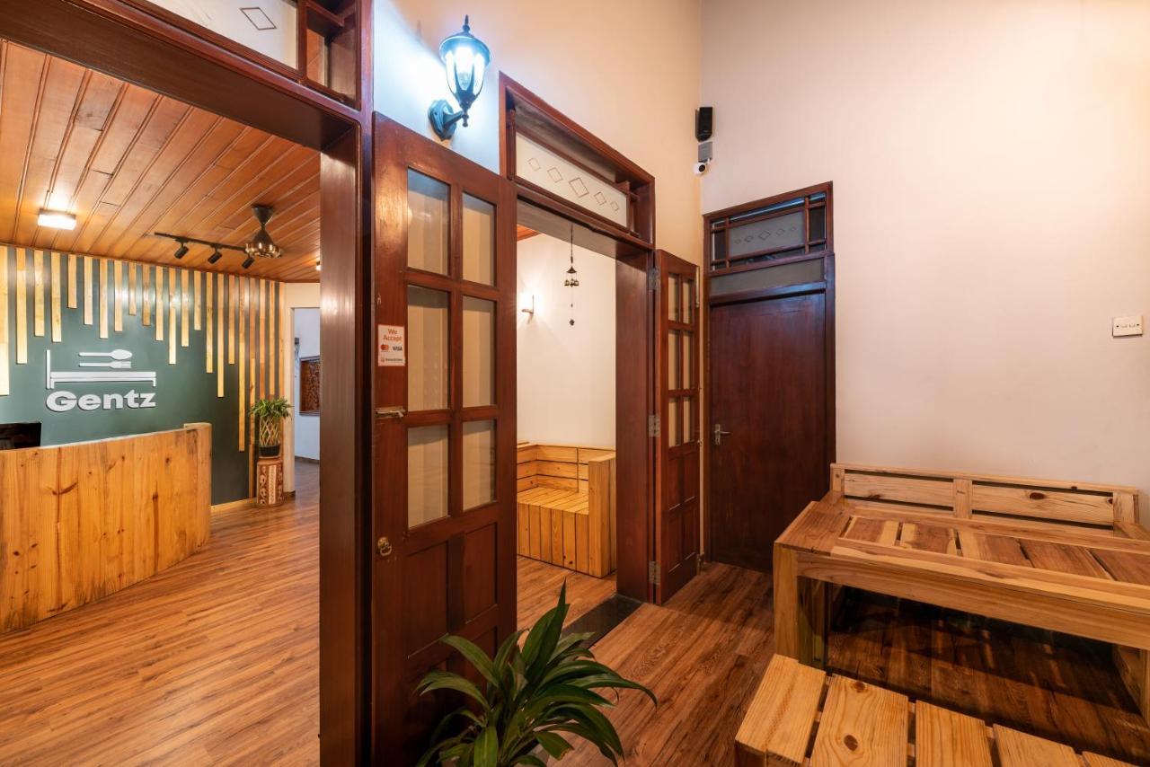Gentz Residency & Restaurant Otel Kolombo Dış mekan fotoğraf